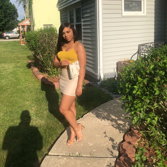 Meet your Posher, Taylor - Picture 1 of 1